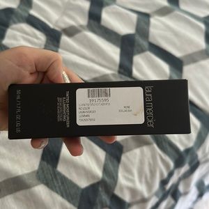 Original formula! Laura mercier illuminating tinted moisturizer golden radiance